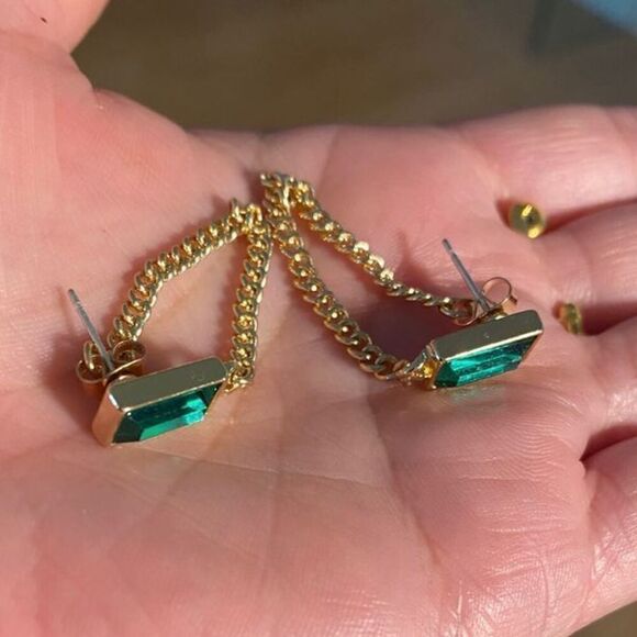The Champion Square Emerald Crystal Gold Chain Dangle drop Earrings - Picture 3 of 11